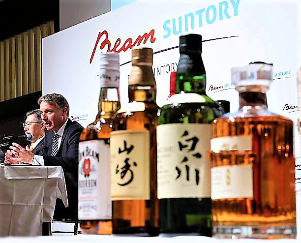 19 Suntory Ceo Nobutada Saji And Beam Suntory Inc Ceo Matt Shottck.jpg