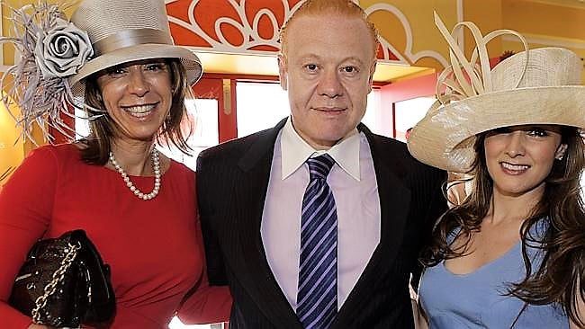 AUSTRALIA Anthony Pratt puts partner Claudine Revere on Visy board
