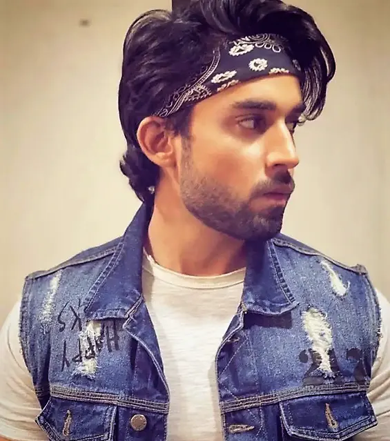 Bilal Abbas Khan new face of QMobile in Pakistan