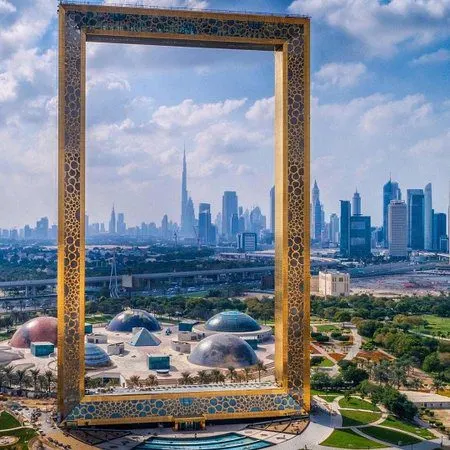 best famous tourist area in Dubai