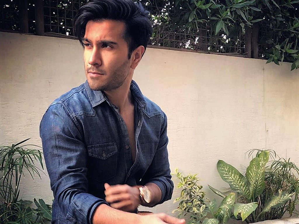 Feroze Khan schools Hamza Ali Abbasi for bringing Islam into Iqra- Yasi Controversy