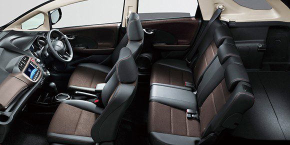 Best 7-seater vehicles in Pakistan