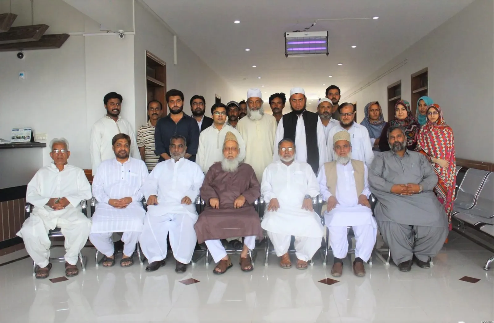 Naimat-ul-Allah Khan and the members of Alkhidmat foundation