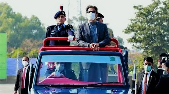 PM Imran Khan wants to see 'Nayi police in Naya Pakistan'