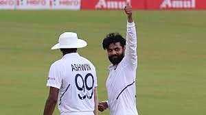 Ravi Shastri hints at R Ashwin-Ravindra Jadeja swap for Christchurch