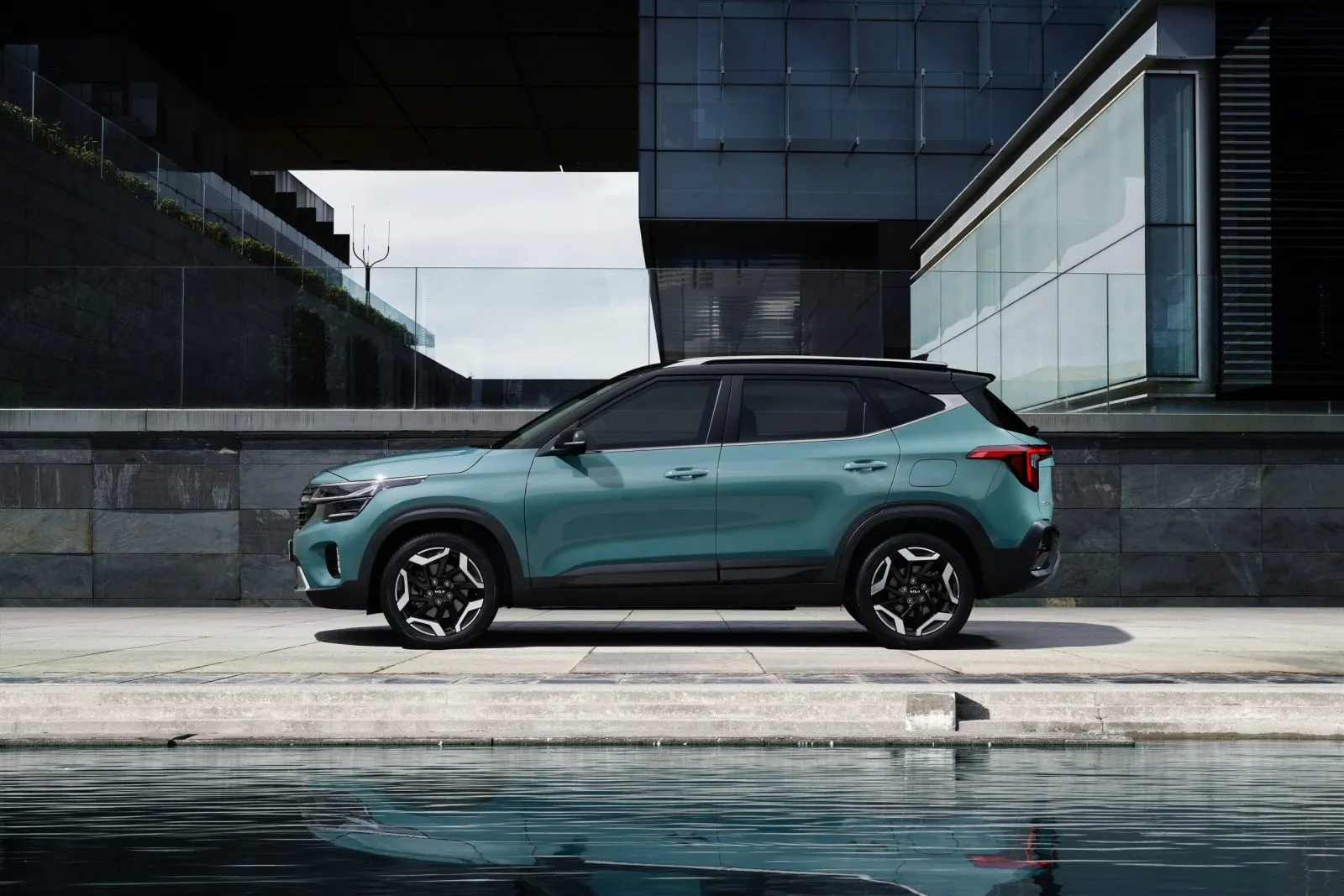 Best Seven-Seater Family Vehicles and Suvs in Pakistan 2022