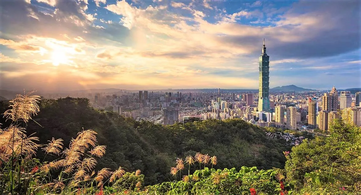 Taipei City panorama with Taipei-101 tower
