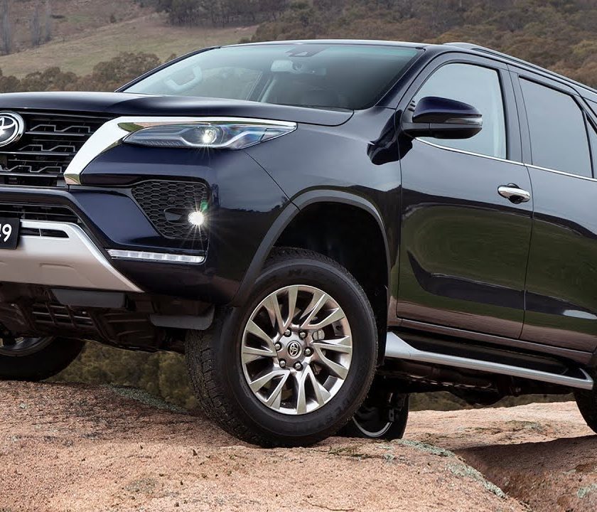 Best 7 seater vehicles in pakistan