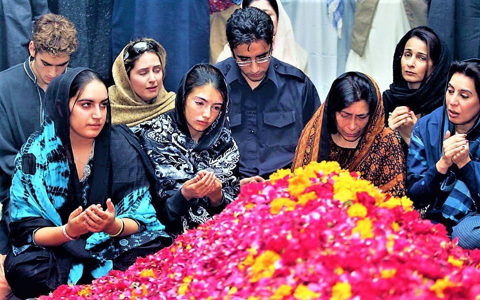 Pray for Benazir from his family on the day of death